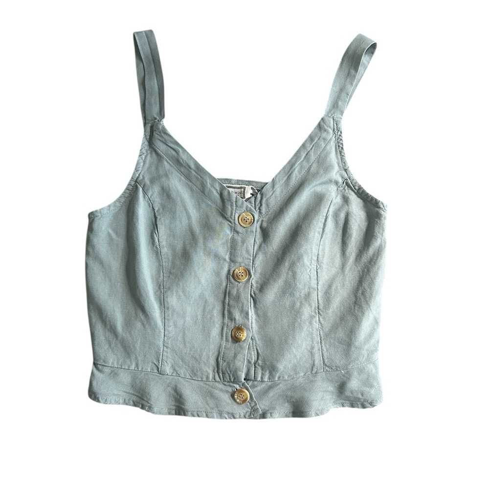 Chic Blue Crop Top with Elegant Design